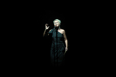 Эксперты связали низкий голос с экстраверсией и доминантностью