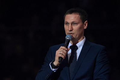 Олимпийский чемпион Олег Саитов научит боксировать фигуристку Алину Загитову