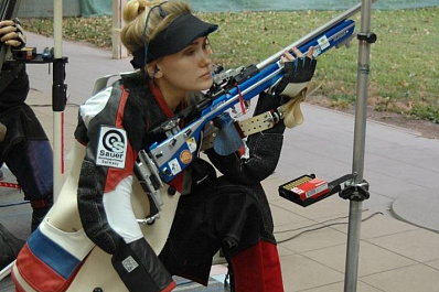 Самарчанка Дарья Вдовина выиграла командный чемпионат России по стрельбе из пневматического оружия