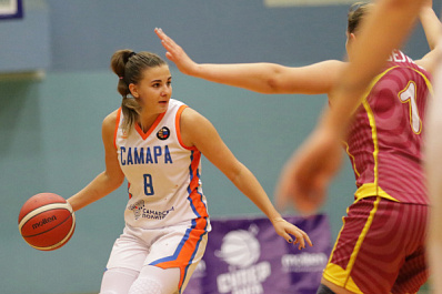 Женская баскетбольная "Самара" вышла в лидеры чемпионата