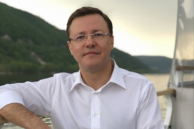 Дмитрий Азаров поздравил судебных приставов региона с профессиональным праздником