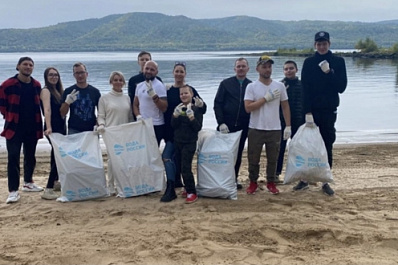 Волонтеры на полуострове Копылово убрали две большие свалки