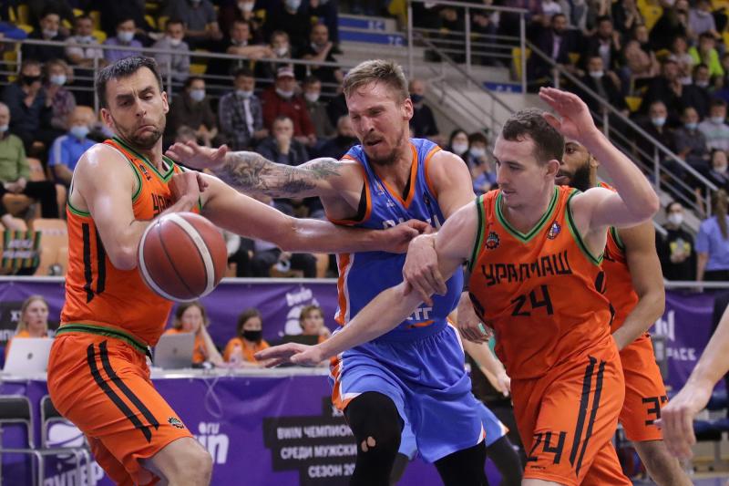 Баскетболисты "Самары" вышли в лидеры золотой серии Суперлиги 