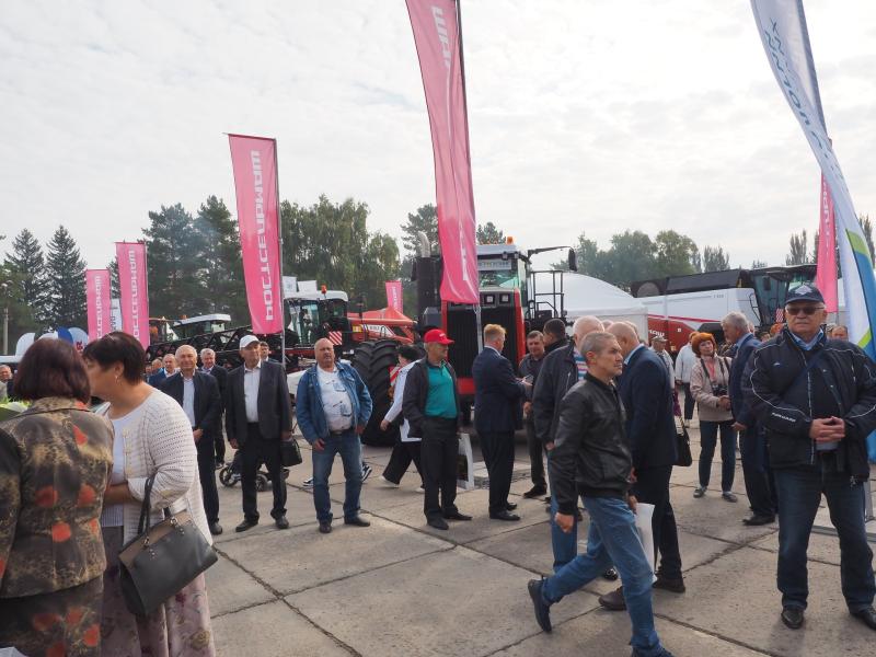 "Надежная и простая в управлении": компания Ростсельмаш представила свою технику на XXVII Поволжской агропромышленной выставке