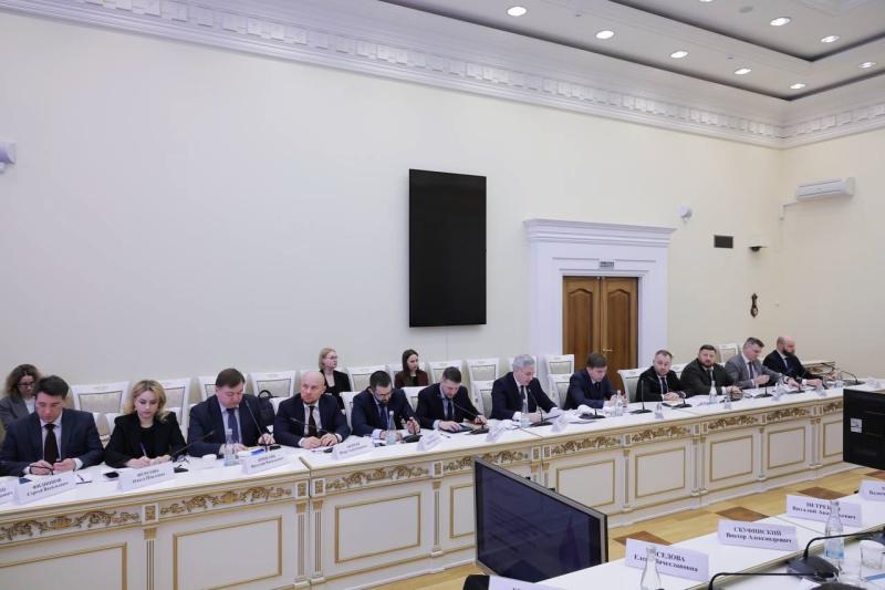 Губернатор Вячеслав Федорищев провел совещание по инвестклимату