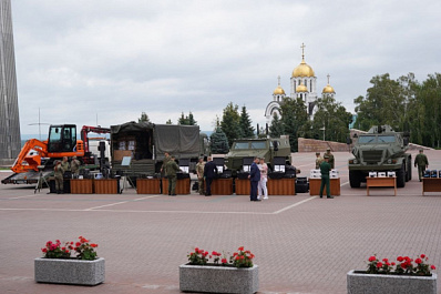 Самарская область отправила в зону СВО очередную партию спецтехники