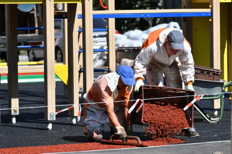 Дворы по нацпроекту благоустраивают с опережением