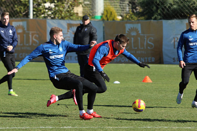 "Крылья Советов" отправляются на второй сбор в Турцию 