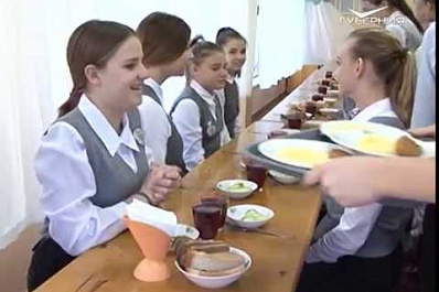 Организацию детского питания в школах обсудили в Тольятти