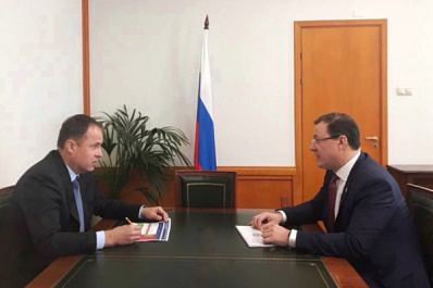 Полномочный представитель Президента РФ в ПФО Игорь Комаров поддержал инициативу Дмитрия Азарова о проведении в Самарской области окружного совещания по комплексному развитию территорий