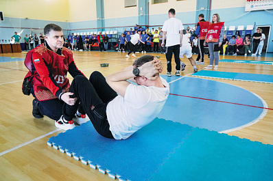 Испытали учителей: педагоги Самарской области показали хорошую физическую форму