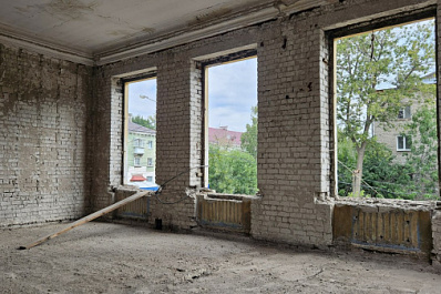 В Самаре строители демонтировали часть бывшего кинотеатра "Россия" 