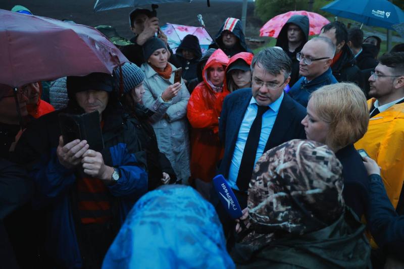 В Кривом Озере прошла встреча с жителями по вопросу строительства крематория