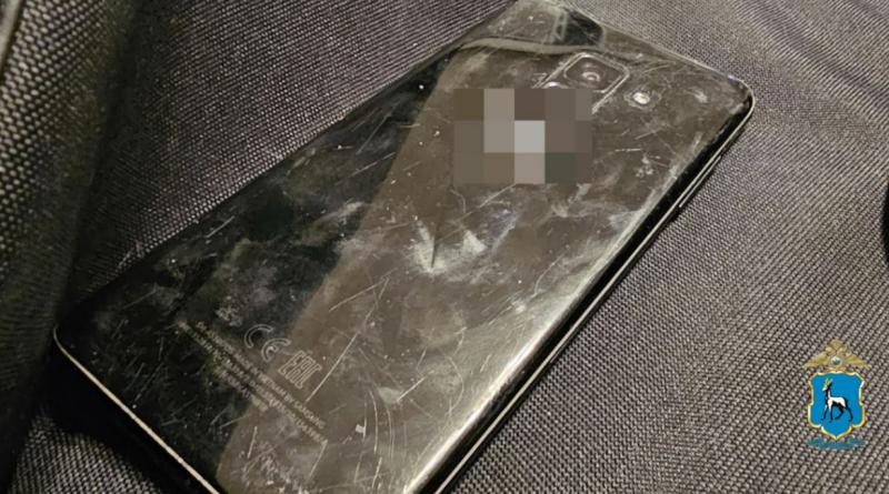 Житель Самары выкинул сломанный телефон и лишился денег
