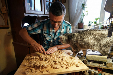 Фантазии из дерева: самарец Вячеслав Квитко возрождает искусство резьбы