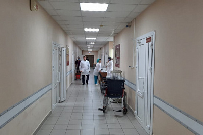 В штатном режиме возобновила работу часть отделений больницы имени Середавина