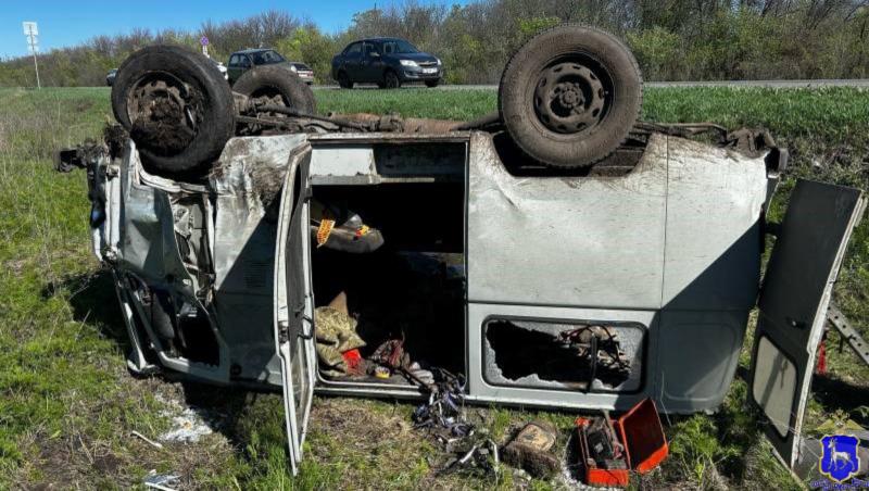 В Сызрани парень без прав на незарегистрированном мопеде врезался в иномарку