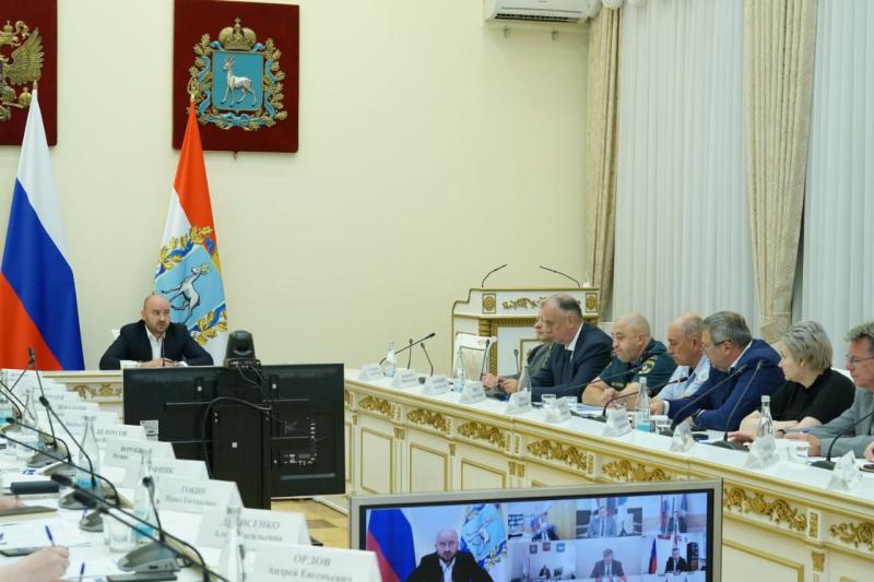 Эпидобстановка, итоги летней оздоровительной кампании, обращения граждан - главные темы оперативного совещания в Правительстве региона