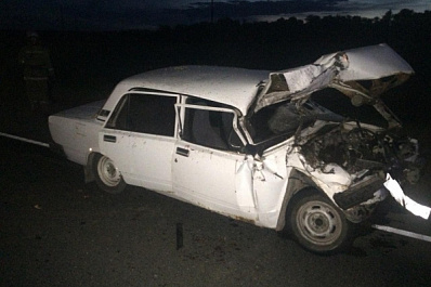 В Самарской области "пятерка" столкнулась с трактором