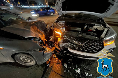 В Тольятти иномарка при повороте налево врезалась в "Гранту"