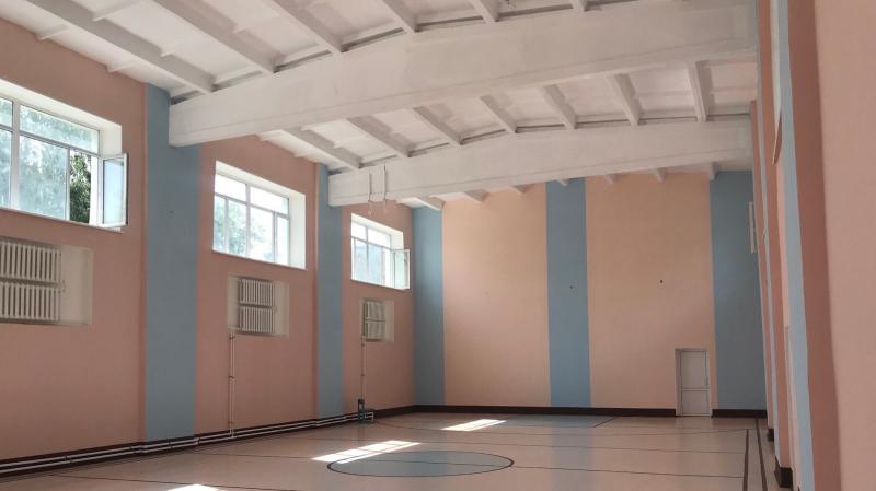 Школьники поселка Новоспасский будут заниматься физкультурой в обновленном спортзале 