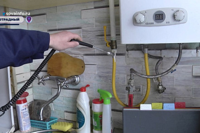 В домах Отрадного проверили состояние газовых плит и колонок