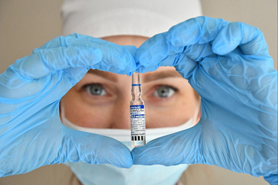 ВОЗ может признать вакцину "Спутник V" в 2022 году