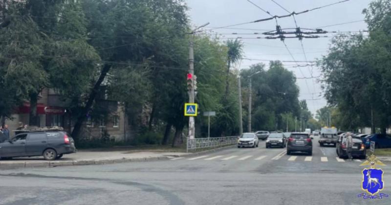 В Самаре в ДТП на улице Вольской пострадал 62-летний мужчина