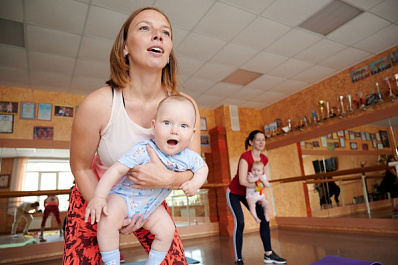 В Самаре начались бесплатные занятия для молодых мам