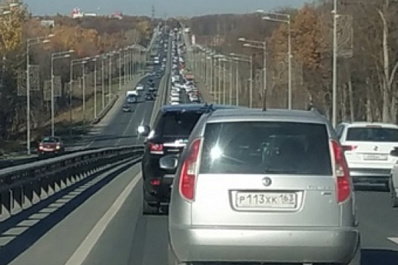 В Самаре 9 октября образовалась пробка у поселка Управленческий