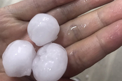 В Самаре в нескольких районах города 24 июня 2021 года прошел ливень с крупным градом