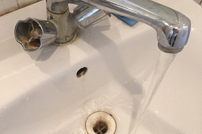 Самарцев призывают быть осторожными, открывая кран с горячей водой