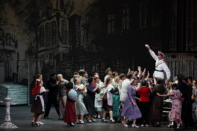 Дирижер Евгений Хохлов: "Мы покажем совсем другой спектакль"