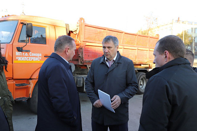 В мэрии Самары назвали сроки готовности спецтехники к уборке снега