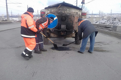 В Тольятти планируется залатать ямы на 4,5 тыс. кв. м дорожного полотна