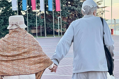 Эксперты перечислили основные правила общения с незрячими