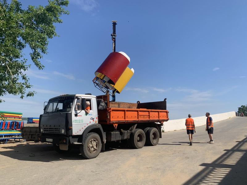 На пляжах Самары устанавливают 1400 единиц оборудования для отдыхающих