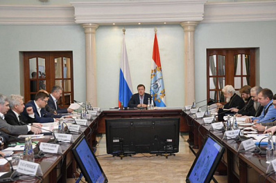 Губернатор Дмитрий Азаров провел совещания по реализации приоритетных проектов Самарской области