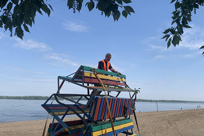 На пляжах Самары устанавливают 1400 единиц оборудования для отдыхающих