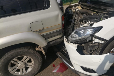 В Самаре 79-летний водитель Nissan X-Trail врезался в три автомобиля