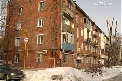 В квартире самарского пенсионера несколько дней идет "дождь" из-за течи в кровле