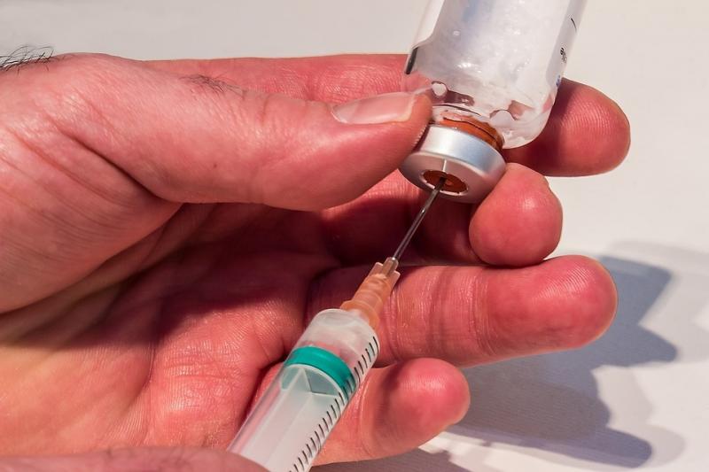В Швеции могут начать закупать российскую вакцину против COVID-19