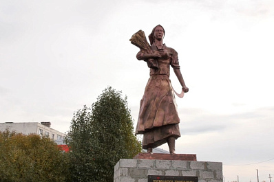 В Безенчукском районе открыли памятник труженикам сельского хозяйства