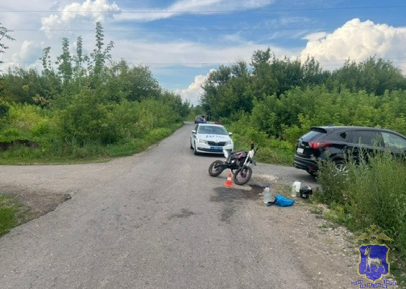 В Тольятти самокат с двумя подростками влетел в легковушку