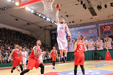 БК Самара уступил победу Спартаку-Приморье во втором домашнем матче