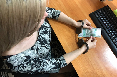 Полицейские рассказали, кто чаще берет и дает взятки в Самаре