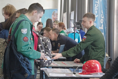 Более тысячи студентов и школьников смогли найти работу и подработку в Самарской области