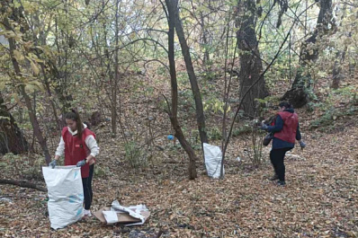В Самаре убрали 3,5 кубометра отходов c берегов озера