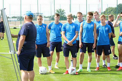 Один из самых ценных молодых игроков России провёл первую тренировку в "Крыльях Советов"