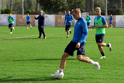 "Крылья Советов" сыграют с чемпионом Казахстана 